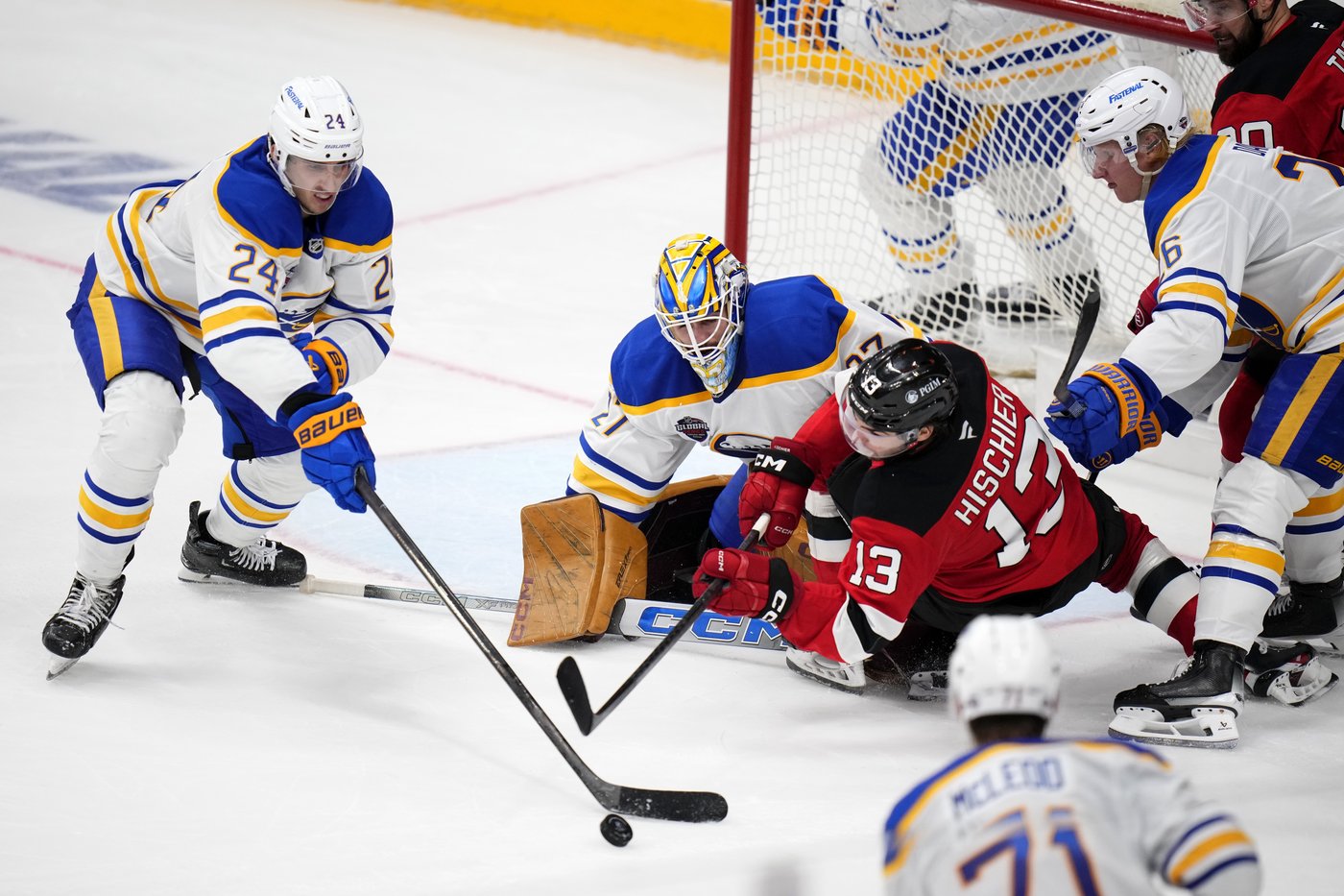 Cotter scores as Devils beat Sabres 3-1 to sweep season-opening series in Prague | iNFOnews.ca