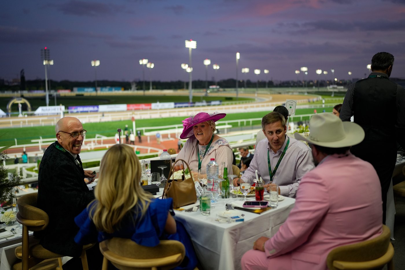 Photos show glamour at the Dubai World Cup horse race but thinner crowds due to Iran war | iNFOnews.ca