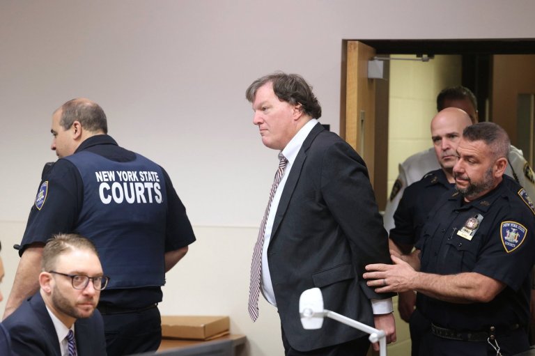 Gilgo Beach killer writes to other jailed murderer, reads crime novels behind bars, sheriff says | iNFOnews.ca