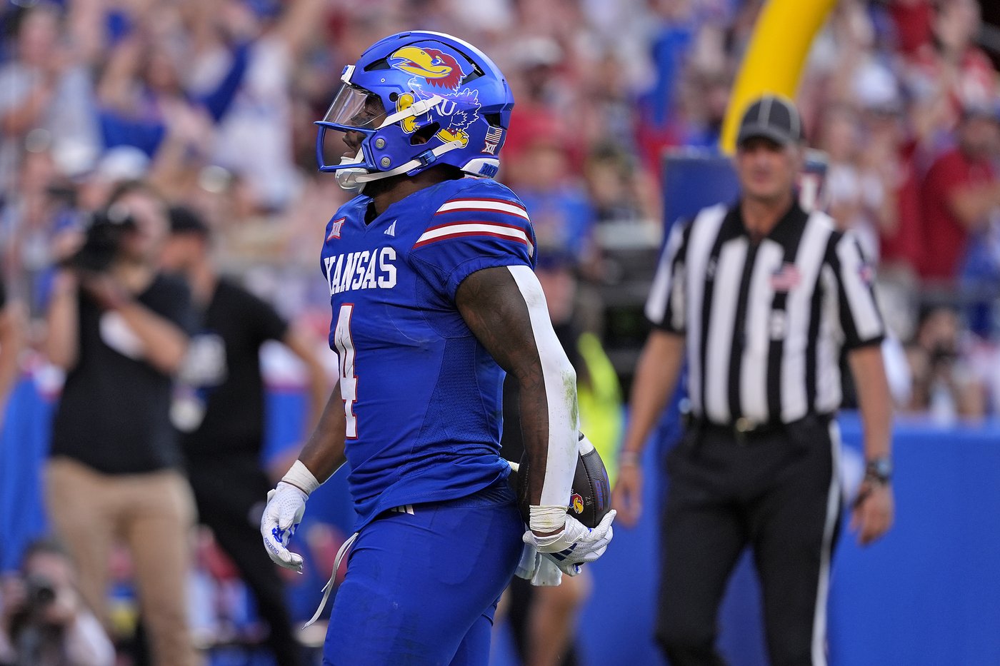 Cincinnati already bettered its Big 12 debut, now has long trip to Colorado with both contending | iNFOnews.ca