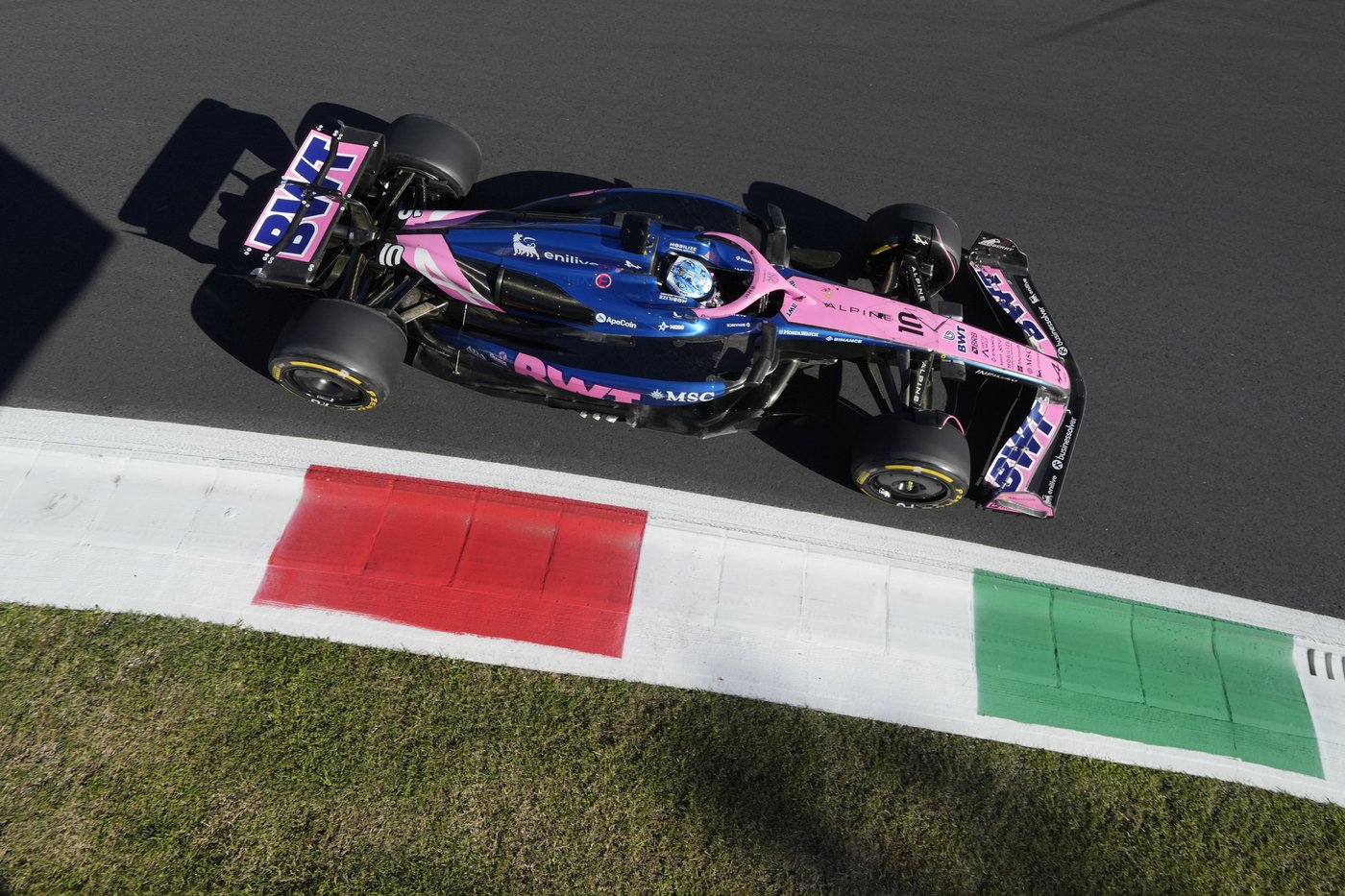 Pierre Gasly signs contract extension with Alpine through 2028 | iNFOnews.ca