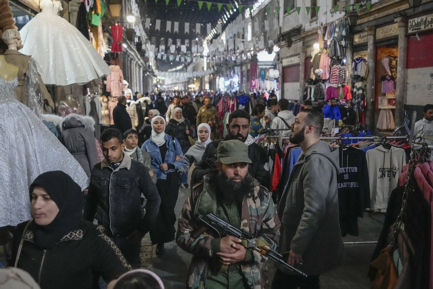 One week into a new Syria, rebels aim for normalcy and Syrians vow not to be silent again | iNFOnews.ca