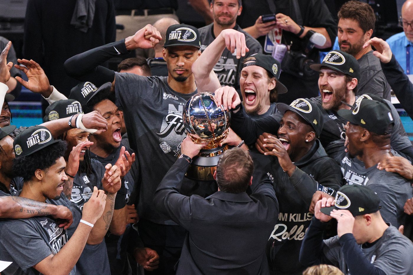 Wembanyama, Spurs win the West, topple Thunder 111-103 in Game 7 to head to NBA Finals | iNFOnews.ca