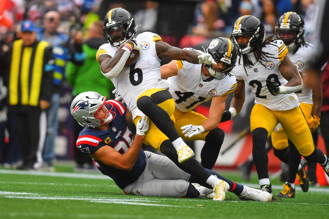 Steelers will try to shrug off their uneven start as Joe Burrow and the unbeaten Bengals visit | iNFOnews.ca