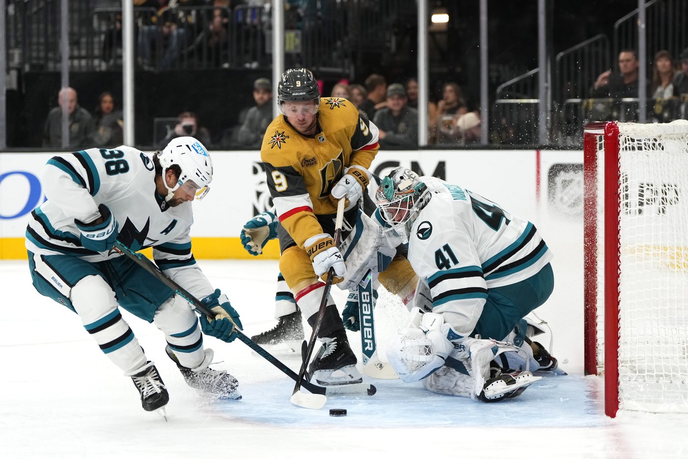 Howden scores twice as Golden Knights win 7-3 and hand Sharks ninth straight loss | iNFOnews.ca Howden scores twice as Golden Knights win 7-3 and hand Sharks ninth straight loss | iNFOnews.ca