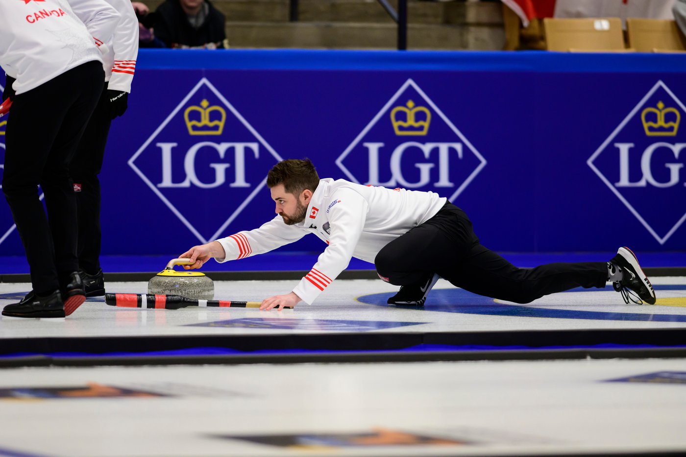 Dunstone beats Scotland 9-7 in semis, will play for world men's curling gold | iNFOnews.ca