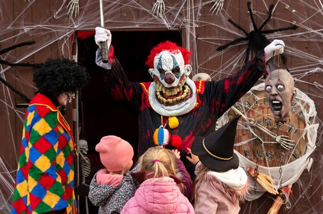 With trick-or-treating in doubt, experts say Halloween sales could be weak | iNFOnews.ca With trick-or-treating in doubt, experts say Halloween sales could be weak | iNFOnews.ca