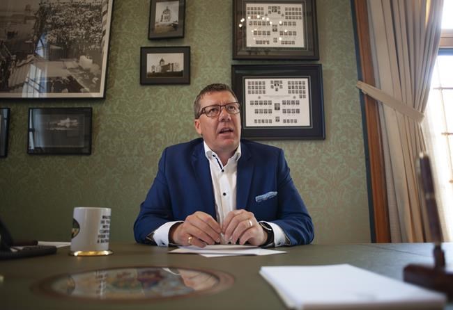 'Farm kid with a wicked slapshot:' Scott Moe seeks first public mandate | iNFOnews.ca