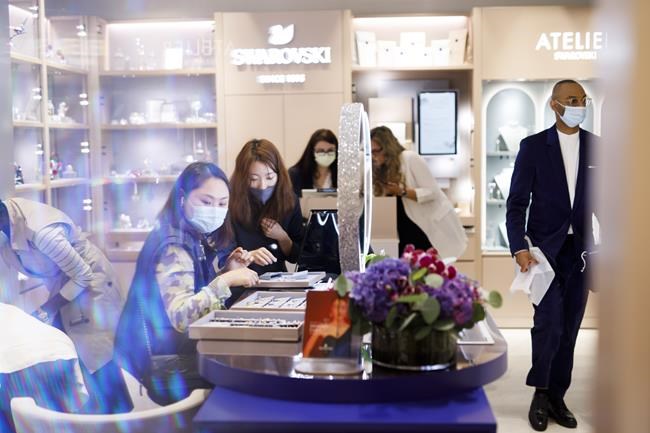 Retailers reinventing brick-and-mortar stores to lure back wary shoppers | iNFOnews.ca Retailers reinventing brick-and-mortar stores to lure back wary shoppers | iNFOnews.ca