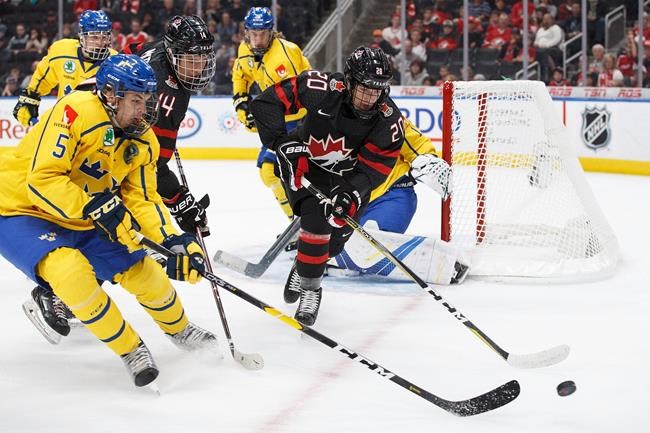 Edmonton Oilers select centre Dylan Holloway in first round of NHL draft | iNFOnews.ca