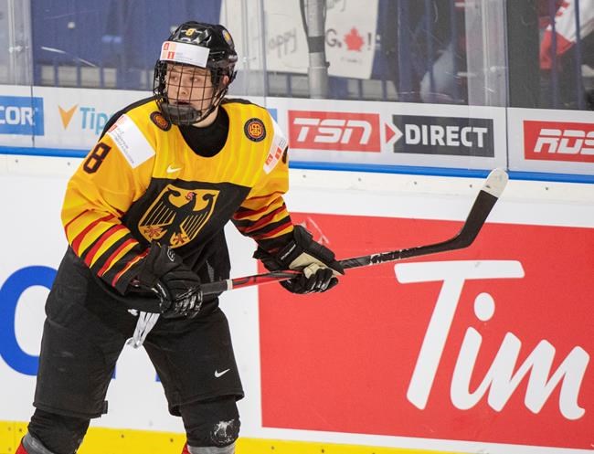 Senators prospect Tim Stuetzle set to miss up to eight weeks after breaking arm | iNFOnews.ca CP2020647619