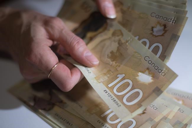Canadian seniors overcoming anxieties to adopt online banking since COVID-19 | iNFOnews.ca CP928357023