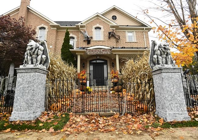 Traditional Halloween not recommended in hot spots regions says Ontario's top doctor | iNFOnews.ca