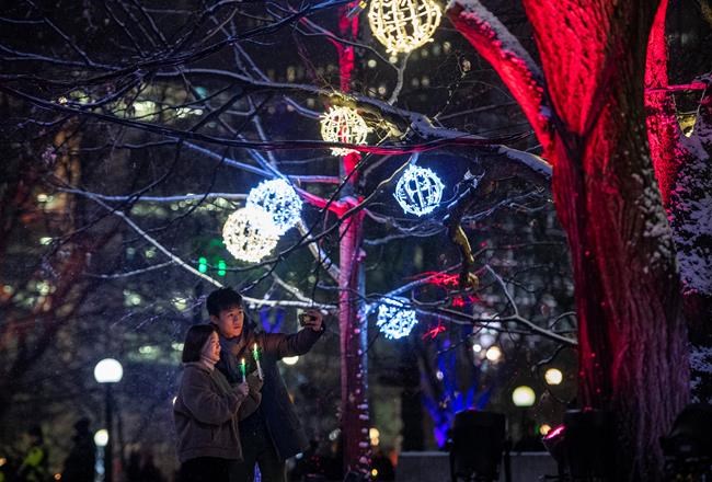 Ho, no, no: Experts advise preparing for a scaled-back COVID holiday season | iNFOnews.ca