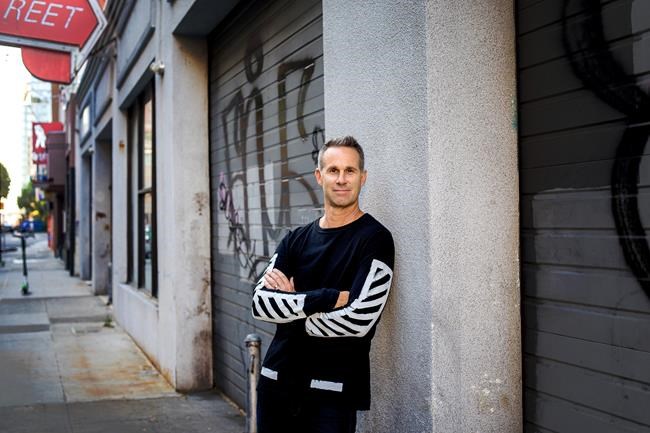 Streetwear marketplace StockX moves into Canada with Toronto authentication centre | iNFOnews.ca