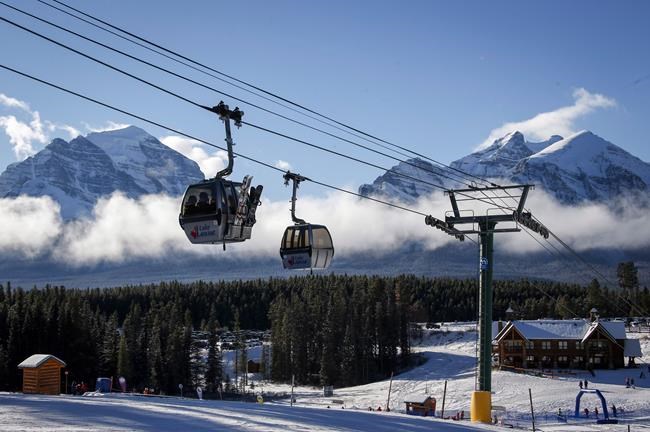 Snow, cold and COVID-19 precautions usher in early ski season in Western Canada | iNFOnews.ca