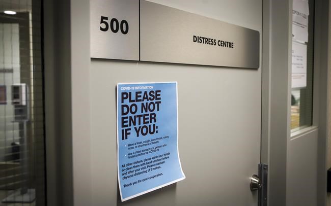 'Dealing with a lot:' Suicide crisis calls mount during COVID-19 pandemic | iNFOnews.ca 'Dealing with a lot:' Suicide crisis calls mount during COVID-19 pandemic | iNFOnews.ca
