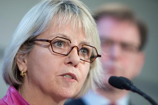 B.C. premier says nearly 4,000 high-risk people to be vaccinated next week | iNFOnews.ca