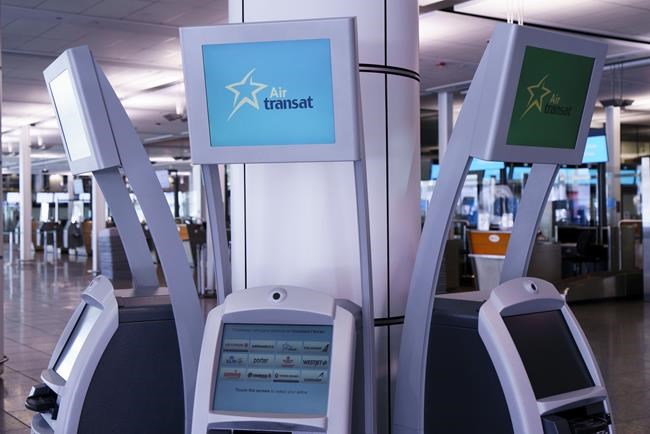 Transat AT reports huge loss in Q4 as shareholders weigh Air Canada takeover bid | iNFOnews.ca