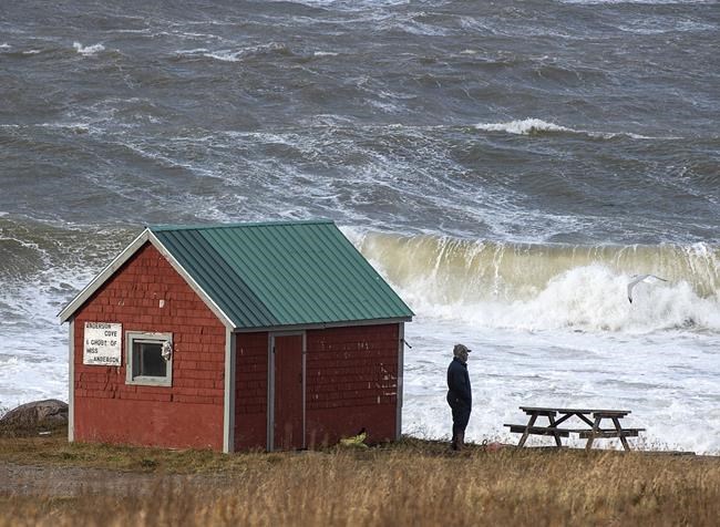 One fisher found dead as search teams comb southwest N.S. shores for remaining five | iNFOnews.ca