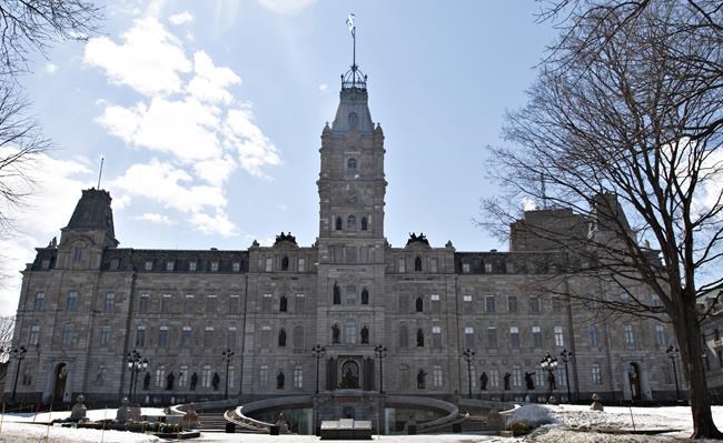 Coalition Avenir Quebec member out of caucus for not following COVID-19 rules at bar | iNFOnews.ca