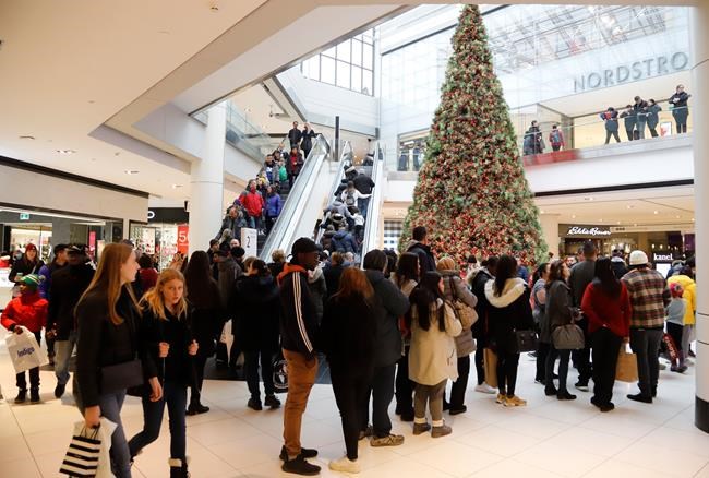 Boxing Day's shot to return to its 'glory days' stymied by lockdowns: Retail experts | iNFOnews.ca