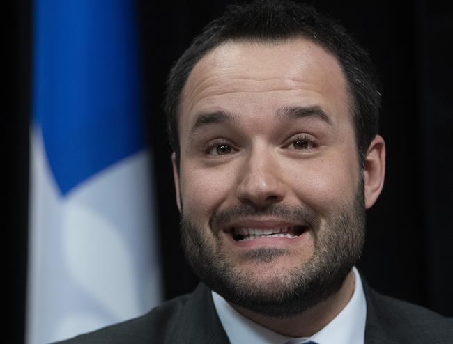 Masks distributed to Quebec daycares since May are faulty, says families minister | iNFOnews.ca