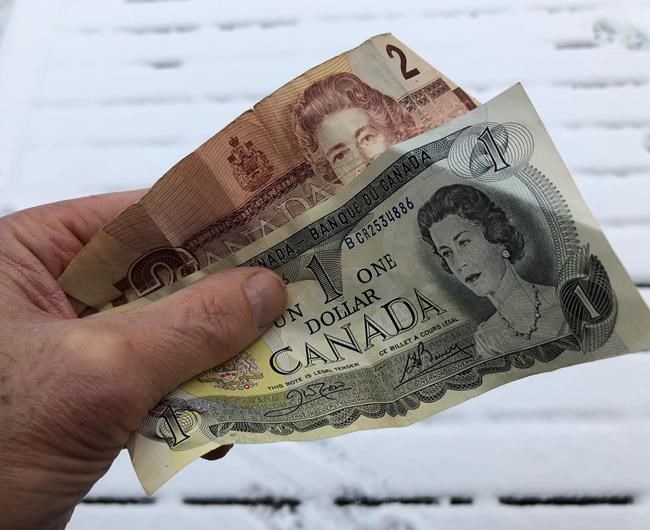 Final countdown to spend $1, $2 bills in stores as they lose status 2021 | iNFOnews.ca Final countdown to spend $1, $2 bills in stores as they lose status 2021 | iNFOnews.ca