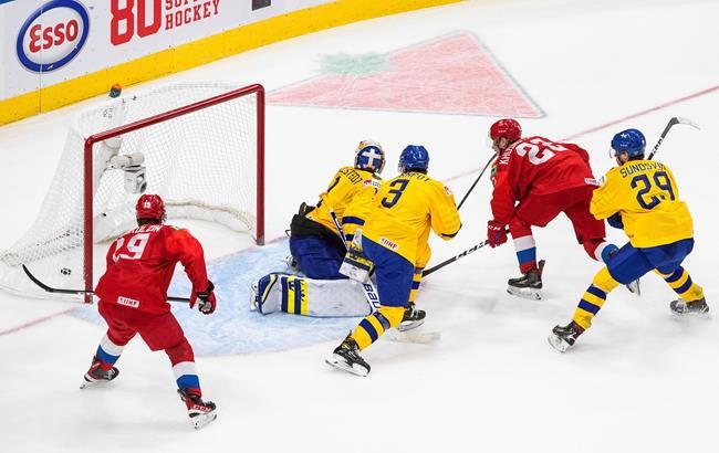 Sweden's world junior win streak snaps with 4-3 OT loss to Russia | iNFOnews.ca CP639342458
