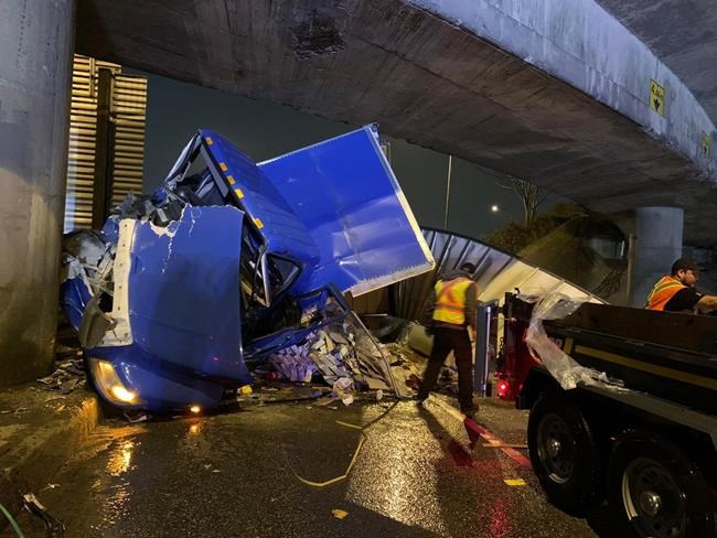 Impaired driving suspected in truck crash that set off gridlock in North Vancouver | iNFOnews.ca
