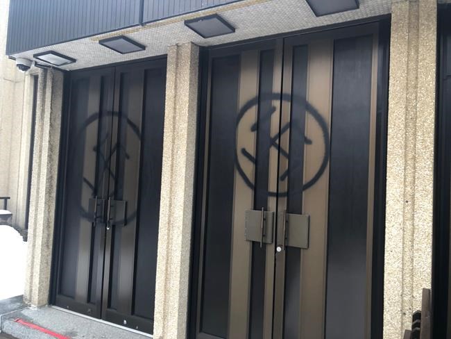 Alleged Montreal synagogue vandal charged with attempted arson, uttering threats | iNFOnews.ca