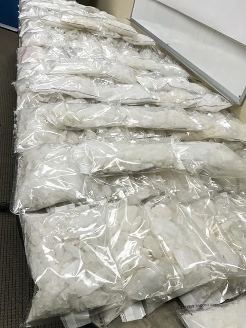 Alberta border agents made record meth bust after pulling over produce truck | iNFOnews.ca
