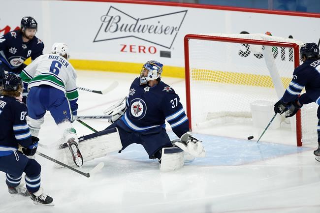 Boeser scores twice as Vancouver Canucks down Winnipeg Jets 4-1 | iNFOnews.ca