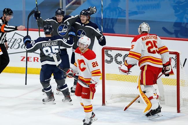 Winnipeg Jets score three second-period goals en route to 4-1 win over Calgary Flames | iNFOnews.ca CP1882878288