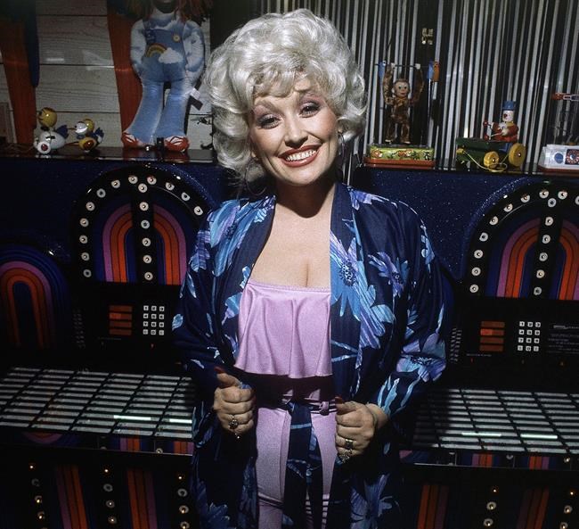 'Taking comfort in a simpler time:' Super Bowl ads play it safe with nostalgic tone | iNFOnews.ca