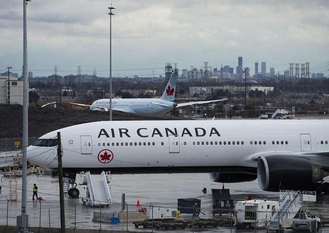 Advocate accuses Air Canada of a lack of transparency on passenger refunds | iNFOnews.ca