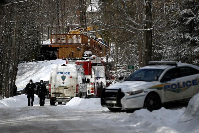 Two bodies found after children reported missing in western Quebec house fire | iNFOnews.ca