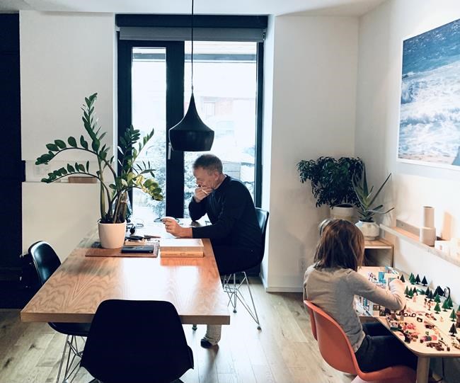 Toronto architects share their design solutions to working and learning at home | iNFOnews.ca CP530028506