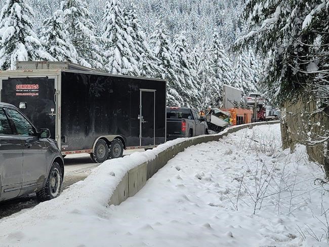 Man, dog, killed in chain-reaction crash as semi stops on highway east of Vancouver | iNFOnews.ca CP1875262929