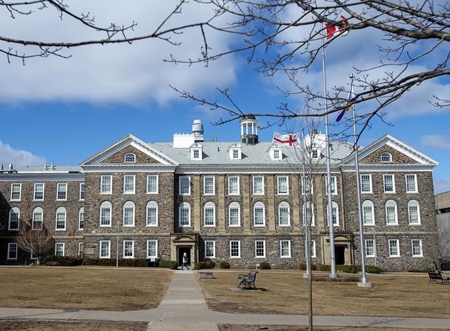University unions, students and faculty summon Ottawa for more education funding | iNFOnews.ca