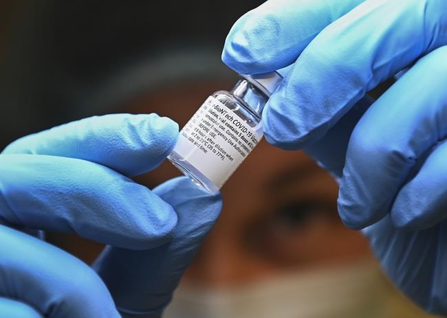 Health Canada not ready yet to greenlight AstraZeneca vaccine | iNFOnews.ca Health Canada not ready yet to greenlight AstraZeneca vaccine | iNFOnews.ca