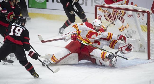 Colin White scores two goals to lead Ottawa Senators to a 6-1 win over Calgary Flames | iNFOnews.ca Colin White scores two goals to lead Ottawa Senators to a 6-1 win over Calgary Flames | iNFOnews.ca