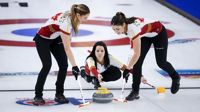 Kerri Einarson wins second straight Canadian women's curling championship | iNFOnews.ca