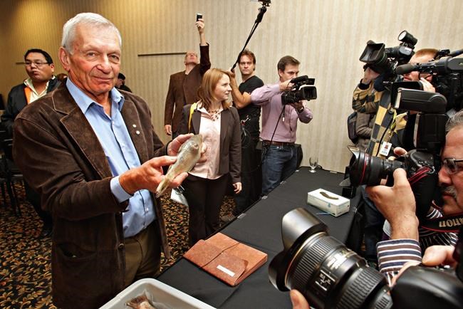 'Truth to power:' Lab was not enough for renowned scientist David Schindler | iNFOnews.ca 'Truth to power:' Lab was not enough for renowned scientist David Schindler | iNFOnews.ca