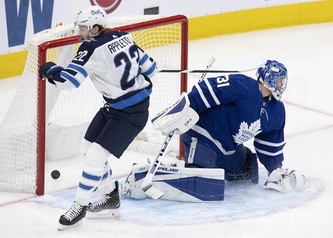 Jets down Maple Leafs 5-2 to close gap on North Division leaders | iNFOnews.ca