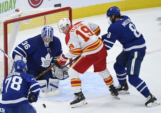 Campbell shuts the door as Maple Leafs pick up much-needed victory over Flames | iNFOnews.ca