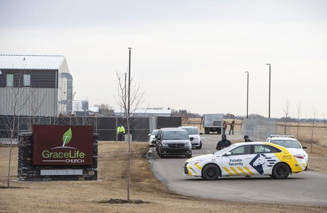 Charged with ignoring COVID-19 health rules: Alberta church shut down, fenced off | iNFOnews.ca