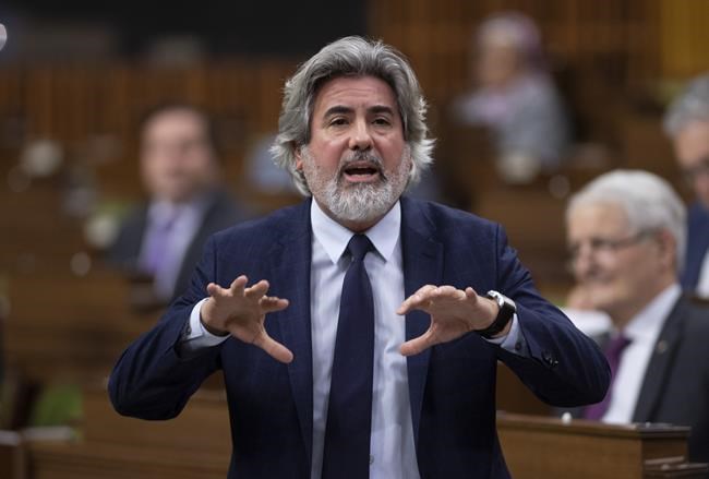 House leader asks for investigation into leaked photo of Liberal MP William Amos | iNFOnews.ca