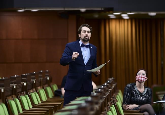 Bloc Québécois MP apologizes for taking nude photo of Liberal MP William Amos | iNFOnews.ca Bloc Québécois MP apologizes for taking nude photo of Liberal MP William Amos | iNFOnews.ca