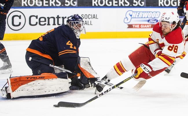 Lindholm scores twice as Calgary Flames defeat the Edmonton Oilers 3-1 | iNFOnews.ca